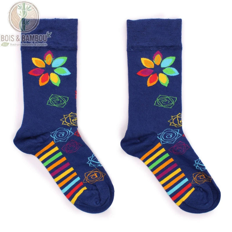 Paire de chaussettes bambou fantaisie chakra arc-en-ciel à plat