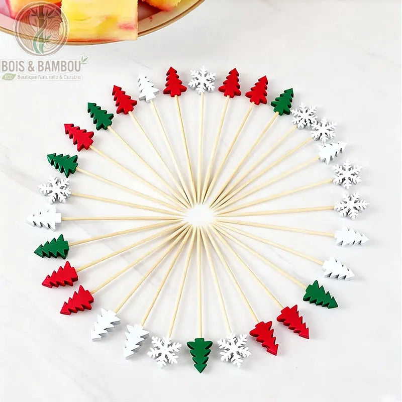 Piques apéritif bambou Noël mix sapin et flocon disposées en cercle, 4 coloris disponibles