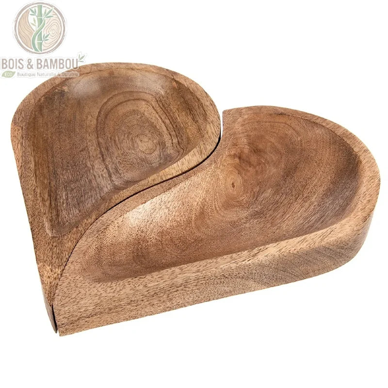 Duo de Plateaux Cœur Modulable en Bois de Manguier, vue d'un plateau cœur seul de face sur fond blanc, veinage naturel brun chaud, bois manguier massif