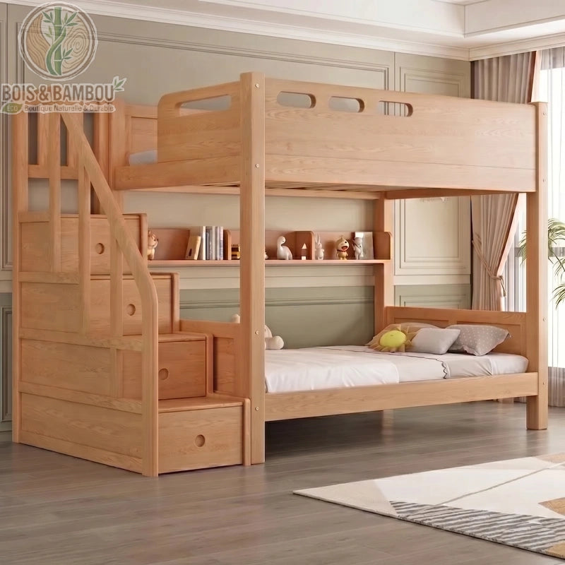 Lit Superpose en Chene Rouge modele F : lit superposé haut de gamme en bois massif avec escalier cabinet à tiroirs et étagère à livres intégrée. Design robuste, sécurisé et fonctionnel.