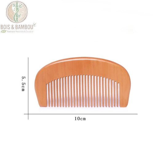 Peigne de poche en bois naturel avec dimensions 10 cm sur 5,5 cm