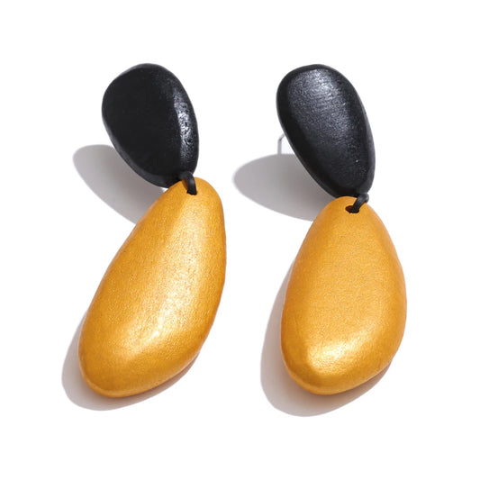 Boucles d'oreilles géométriques en bois noir et jaune