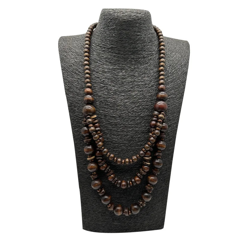 Long collier en perles de bois
