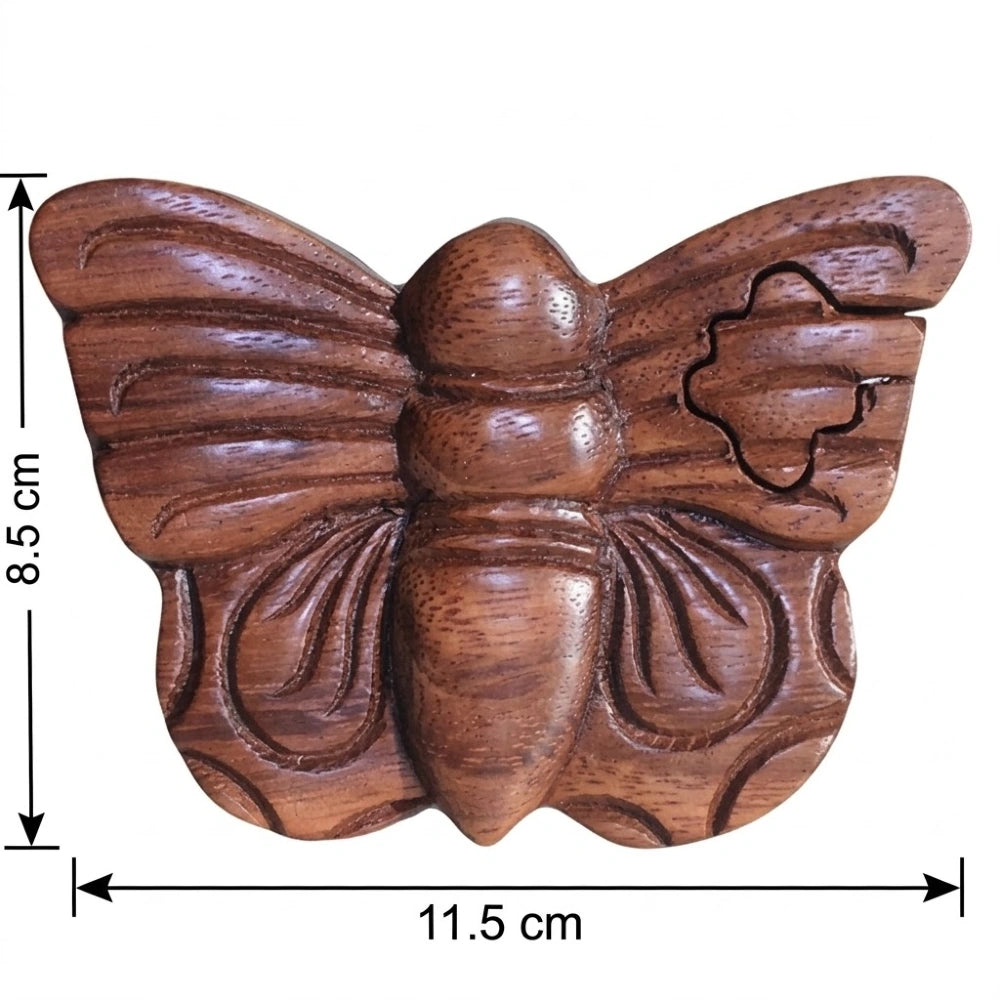 Boîte à bijoux en bois sculpté papillon, dimensions 11,5 par 8,5 par 5,5 cm