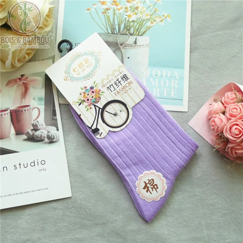 Chaussettes bambou femme côtelées coloris violet dans leur emballage