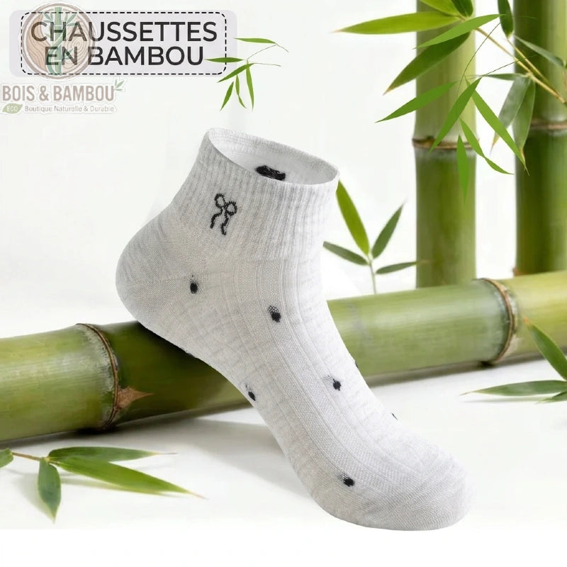 Détail de la maille respirante et de la pointe renforcée d'une chaussette bambou