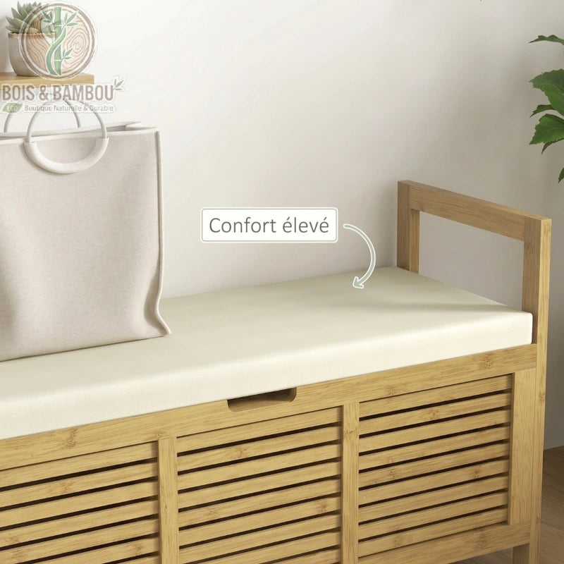 Banc a chaussures en bambou avec coffre de rangement descriptif 2. Zoom sur l'assise rembourrée offrant un confort élevé, intégrée à la structure robuste en bambou avec des finitions à lattes.