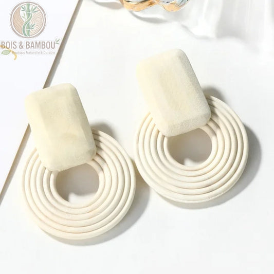 Boucles d'oreilles pendantes en rotin et bambou
