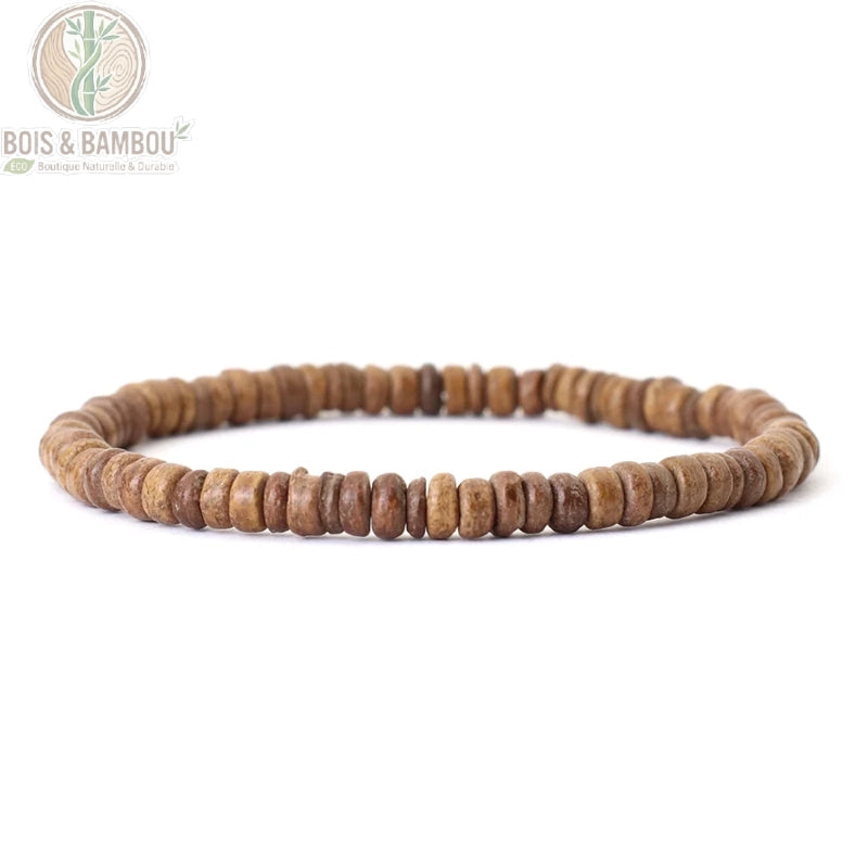 Bracelet perles de coco et perle de bois centrale homme fond neutre vue de face