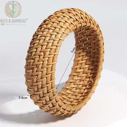Bracelet jonc rotin tressé modèle 3 profil bombé caramel ambre diamètre 7 cm largeur 2,4 cm fond blanc