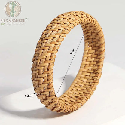 Bracelet jonc rotin tressé modèle 4 anneau fermé caramel miel diamètre 7 cm largeur 1,4 cm fond blanc