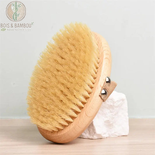 Deux brosses de massage corps en bois, poils clairs et sangle
