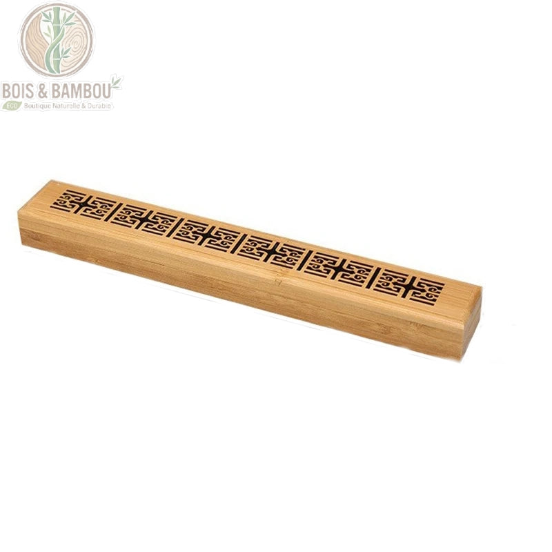 Brûleur encens bambou carrés imbriqués motif traditionnel asiatique fond blanc