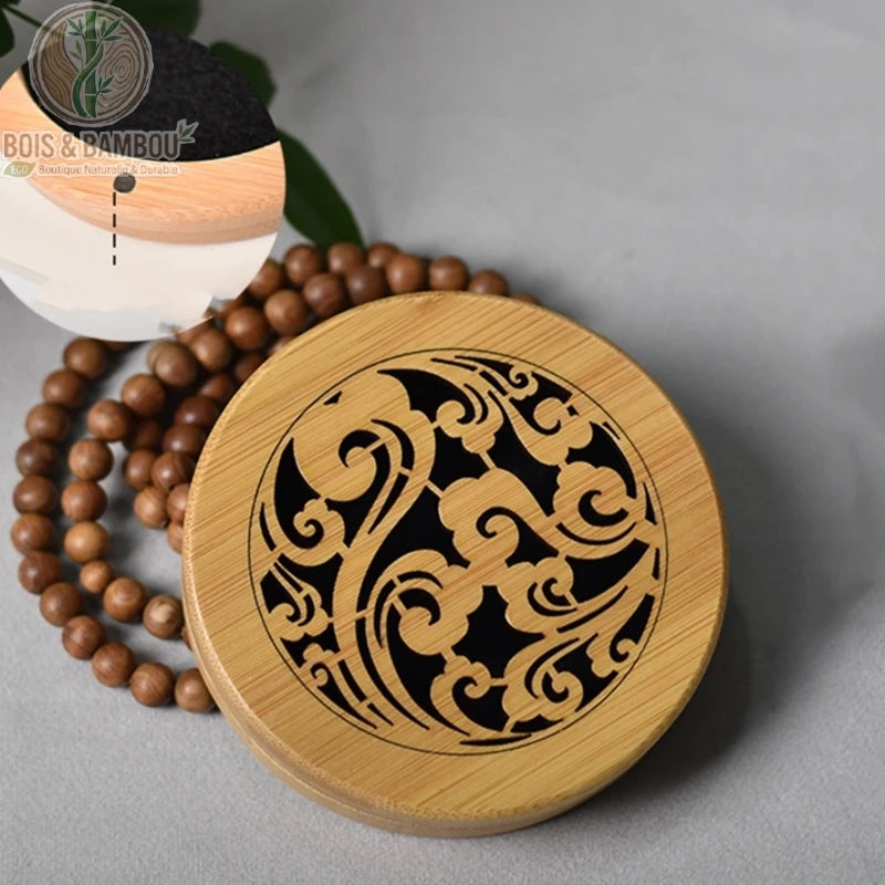 Brûleur encens bambou rond motif nuage tourbillonnant, fond noir sur bambou doré