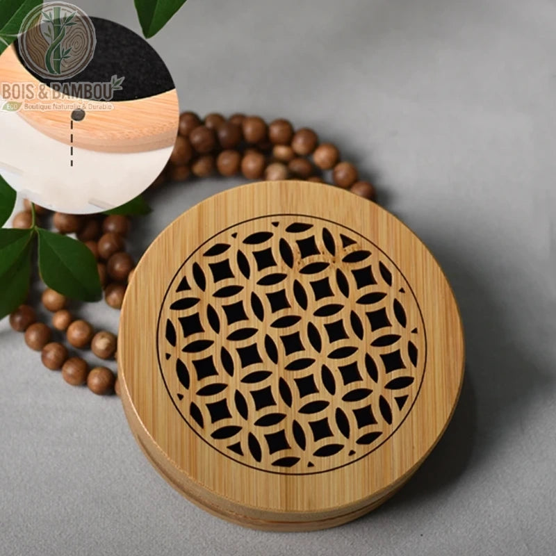 Brûleur encens bambou rond motif rosace entrelacée, découpe géométrique fine sur bambou