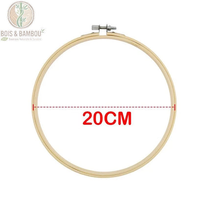 Cadre de broderie en bambou naturel diamètre 20 cm avec vis de serrage métallique