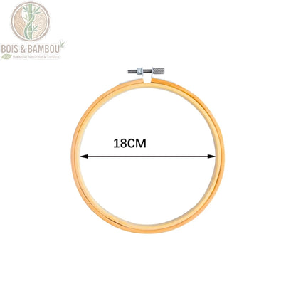 Cercle de broderie en bambou naturel diametre 18 cm avec vis de serrage