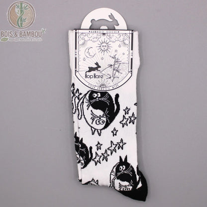 Chaussettes en bambou motif chats yin yang et étoiles, vue emballage