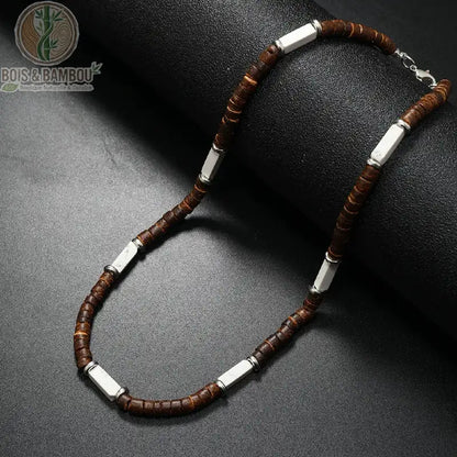 collier modèle 10 rondelles bois brun perles tubes argentées intercalées fermoir mousqueton fond noir
