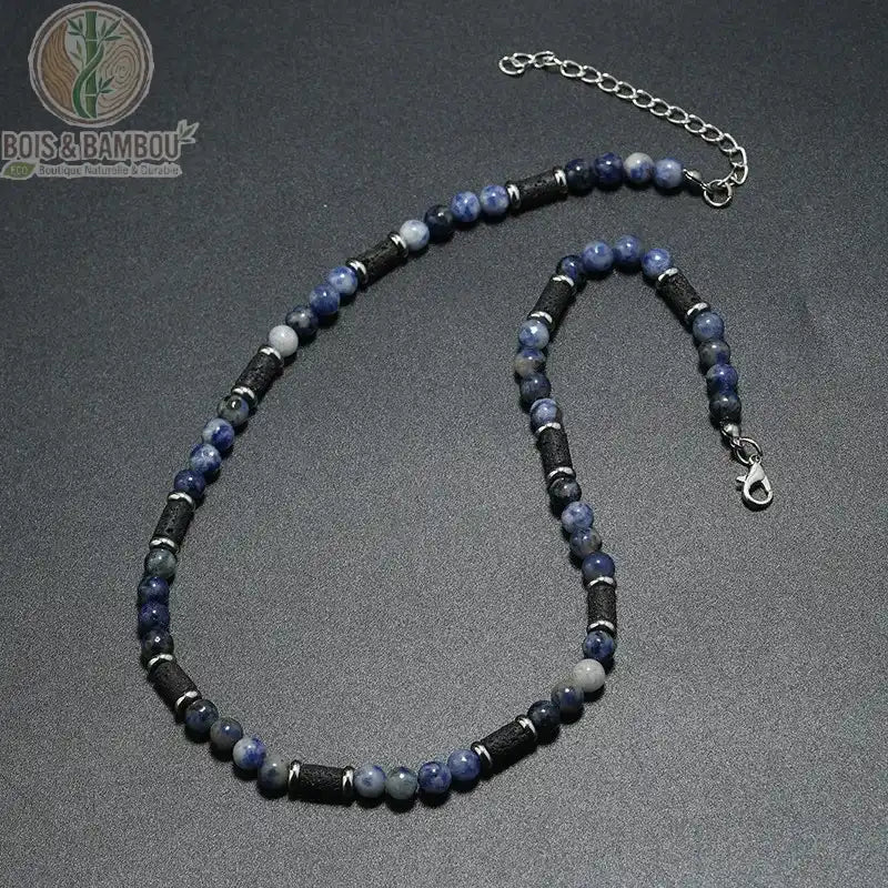 collier modèle 7 perles rondes sodalite bleu blanc tubes bois noir anneaux argent fond gris