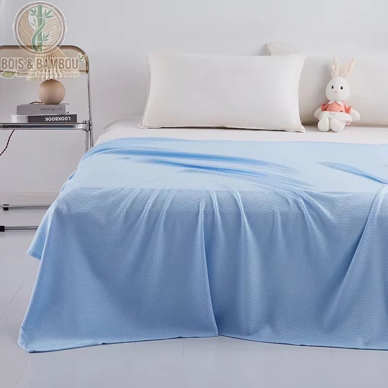 Couverture fibre de bambou coloris bleu cie