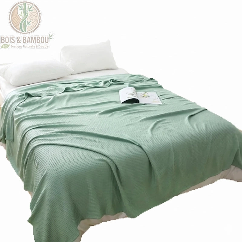 Couverture en bambou unie vert tendre, format adulte
