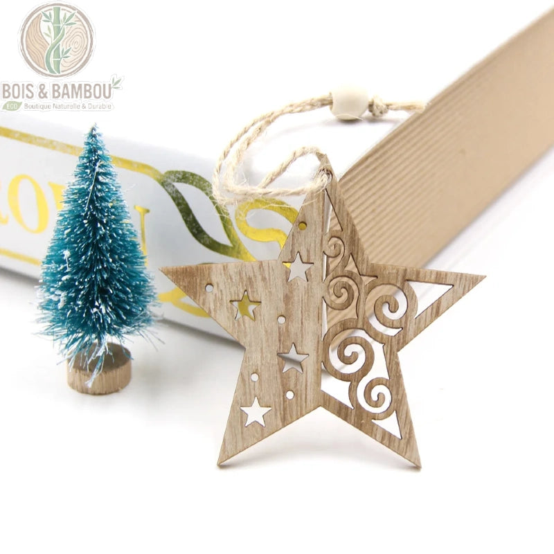 Suspension Noël bois ajouré motif étoile 5 branches arabesques avec cordon suspension