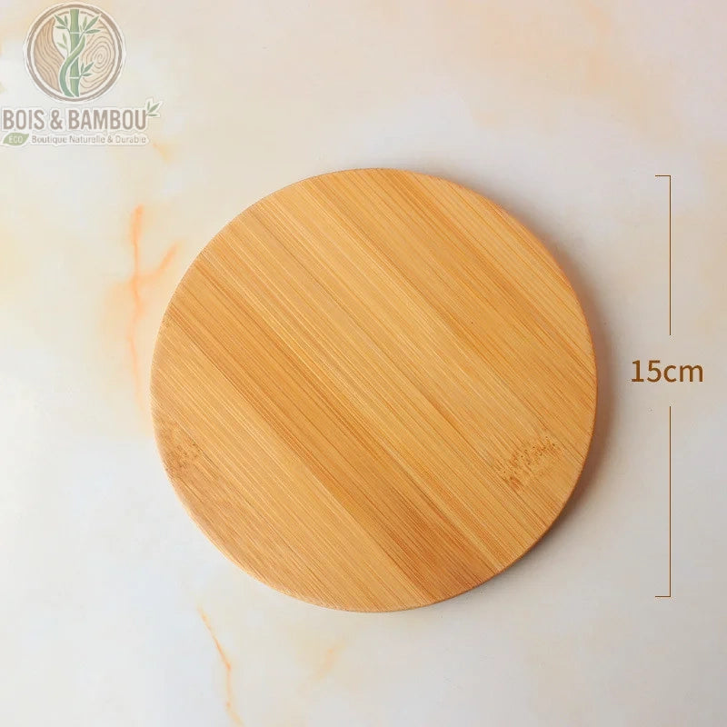 Dessous de Plat Rond en Bambou 15 cm vu de trois quarts avec indication des dimensions en centimètres, épaisseur 1 cm