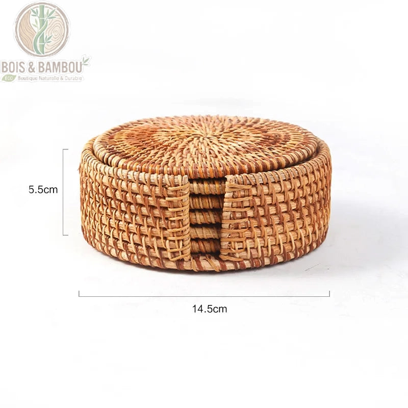Dessous de Verre en Rotin Tissé Naturel Set Rond Bohème 3 Tailles – set de dessous de verre rotin empilés 14.5 cm , vue de côté, tissage dense et robuste fait main.