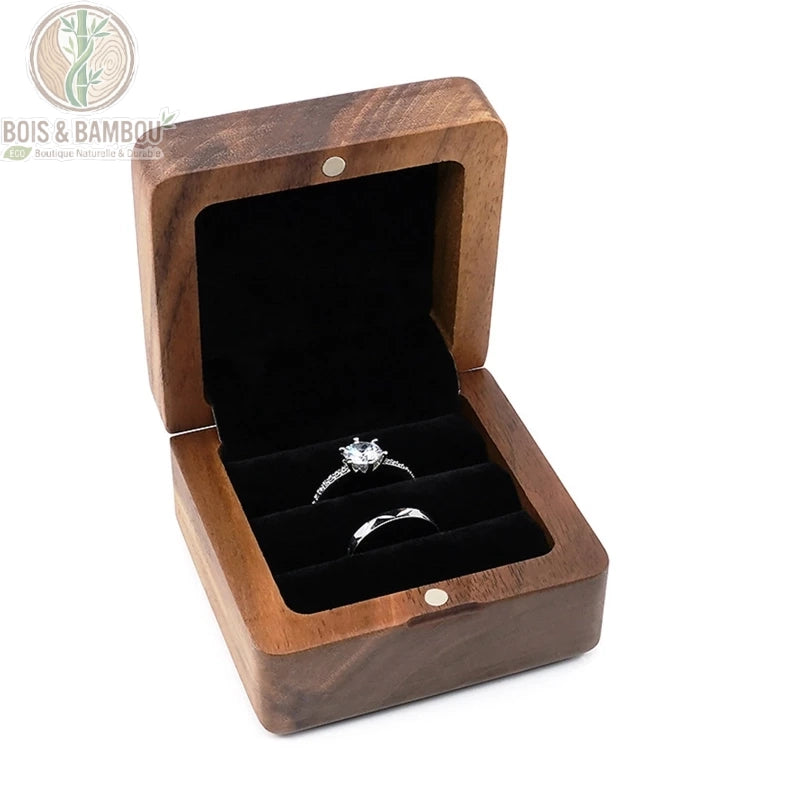 écrin bague bois noyer massif grand carré couvercle plein intérieur velours noir deux bagues