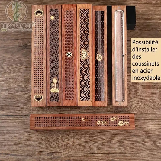Encensoir en Bois de Santal, une collection d'élégants boîtiers en bois précieux avec couvercles ajourés, montrant des motifs traditionnels variés et un intérieur en maille d'acier inoxydable pour une utilisation sécurisée avec des bâtonnets d'encens.