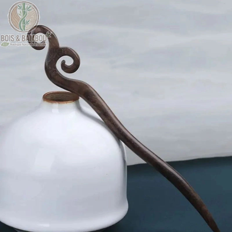 épingle à cheveux bois de santal tête spirale enroulée marron style antique