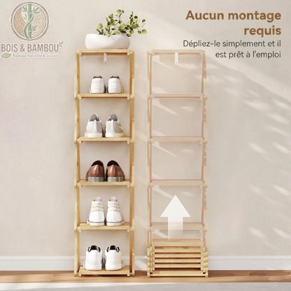 Etagere a chaussures en bambou pliable 108 cm situation 1. Illustration montrant l'étagère prête à l'emploi avec 5 paires de chaussures et le système de déploiement sans montage requis.