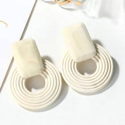 Boucles d'oreilles pendantes en rotin et bambou