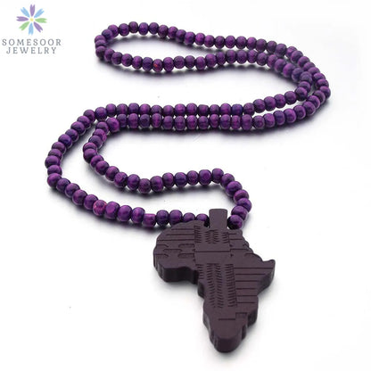 Collier en bois carte d'Afrique gravée