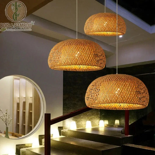 Suspension lanterne bambou rotin demi-sphère cage escalier décoration intérieure zen
