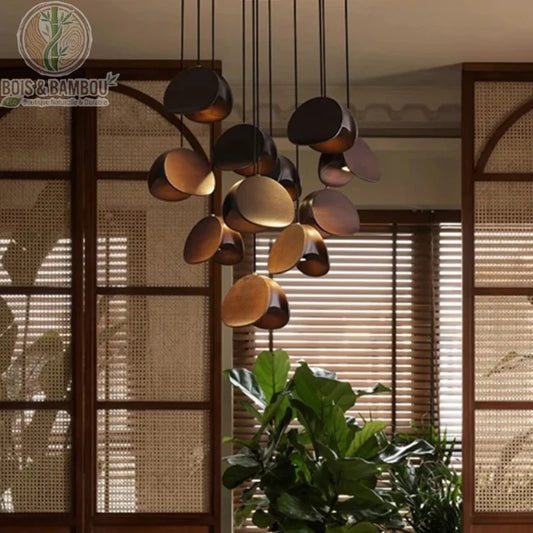 Lustre art bois massif Spring Sprout 11 abat-jours bois sombre salon japonais