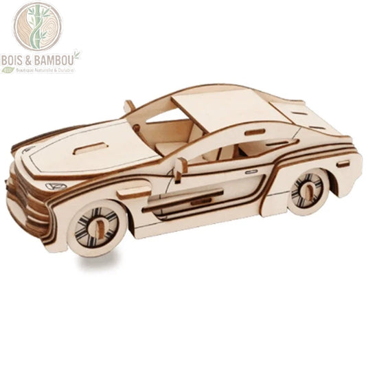 Maquette voiture de sport en bois assemblée vue de trois quarts