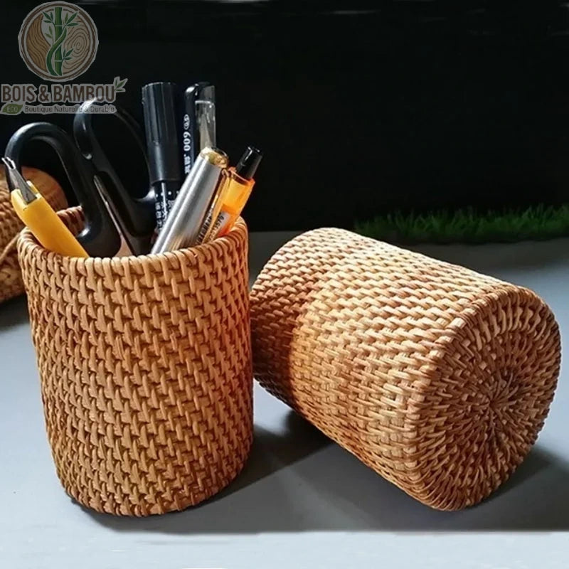 Organisateur rotin tresse fait main avec ustensiles bureau fond fonce Bois et Bambou Eco