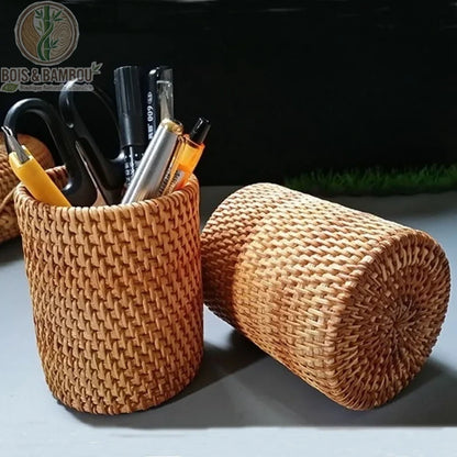 Organisateur rotin tresse fait main avec ustensiles bureau fond fonce Bois et Bambou Eco