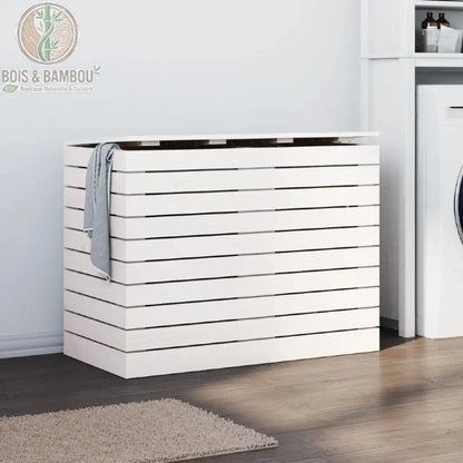 Panier a Linge en Pin Massif blanc 88,5 44 66 cm. Grand coffre à linge double en bois de pin blanc avec structure ajourée et large couvercle, idéal pour le tri du linge dans une buanderie moderne.