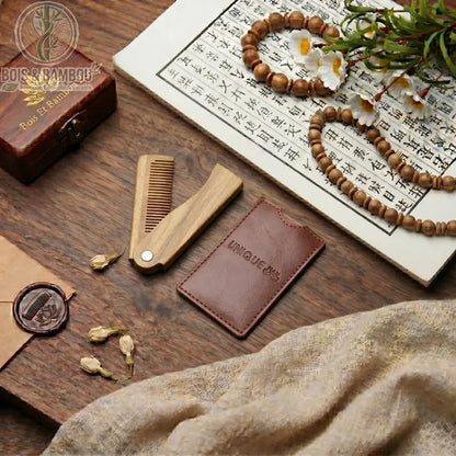 Peigne à barbe en bois avec étui en cuir