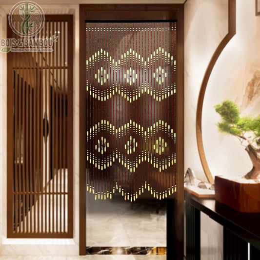 Rideau de porte perles bambou motif losange en séparation d'un salon zen