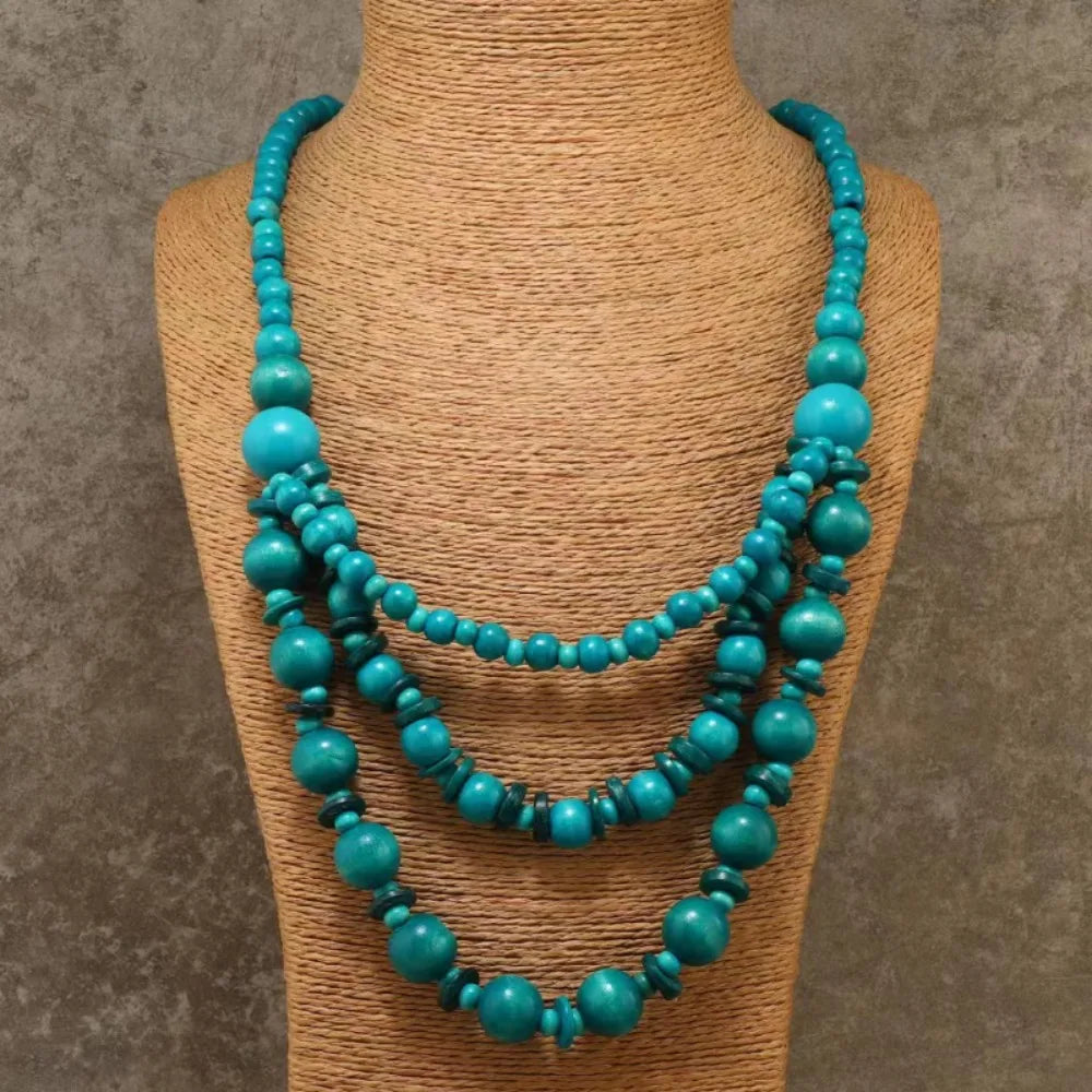 Long collier en perles de bois