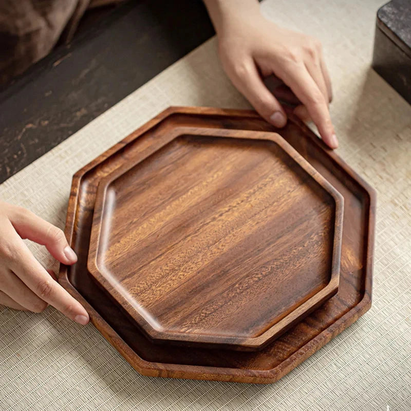 Assiette octogonale en bois d'acacia