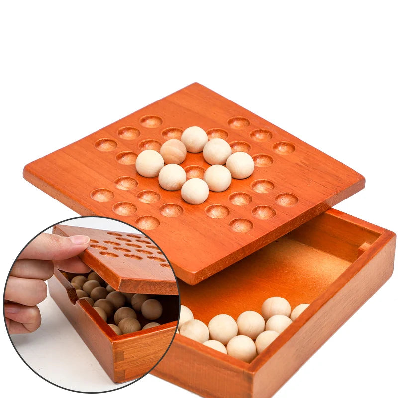 Jeu de Solitaire en bois