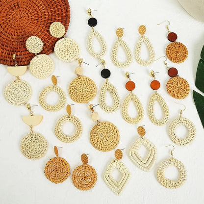 Boucles d'oreilles pendantes en bambou et rotin
