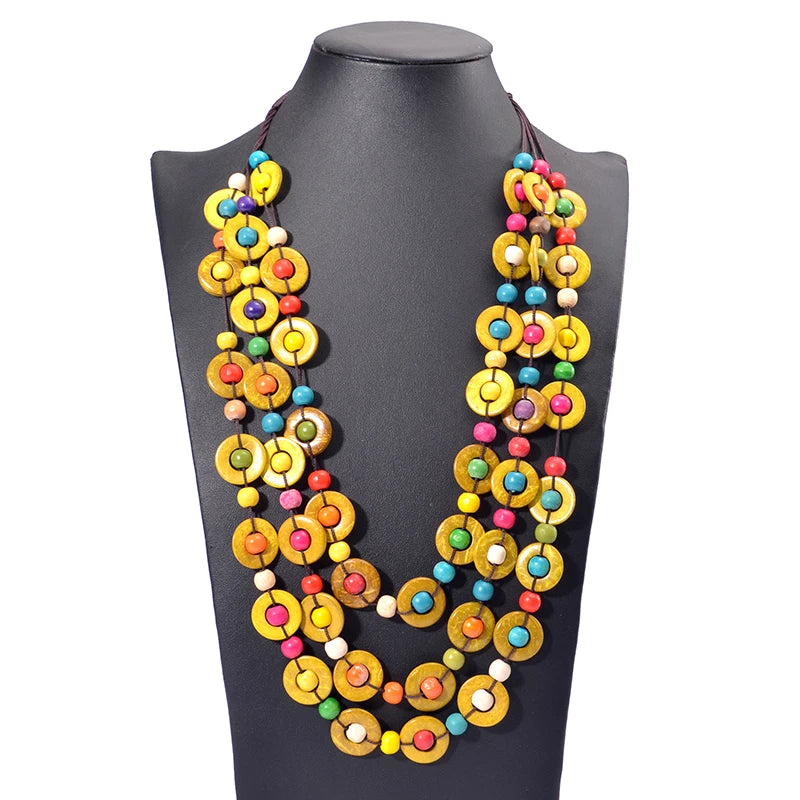 Collier multicouche en perles de bois