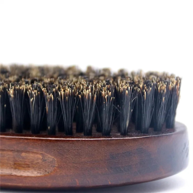 Brosse à barbe en poils de sanglier et bois