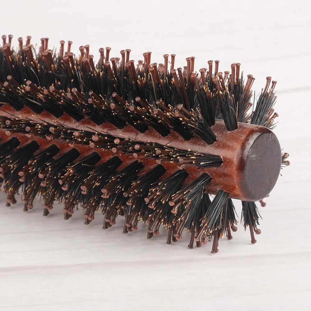 Brosse à cheveux ronde en poils de sanglier et manche en bois